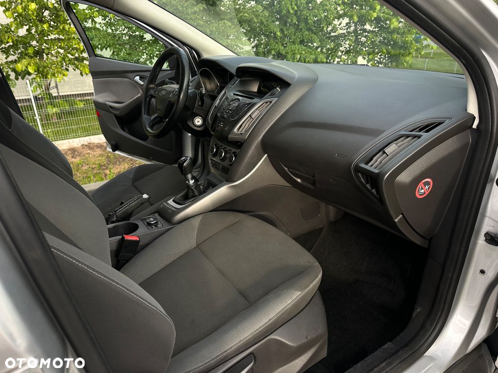 Ford Focus - 24