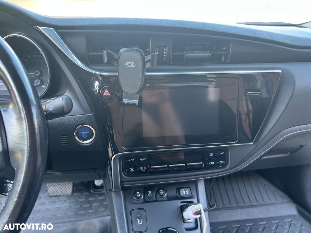 Toyota Auris - 15