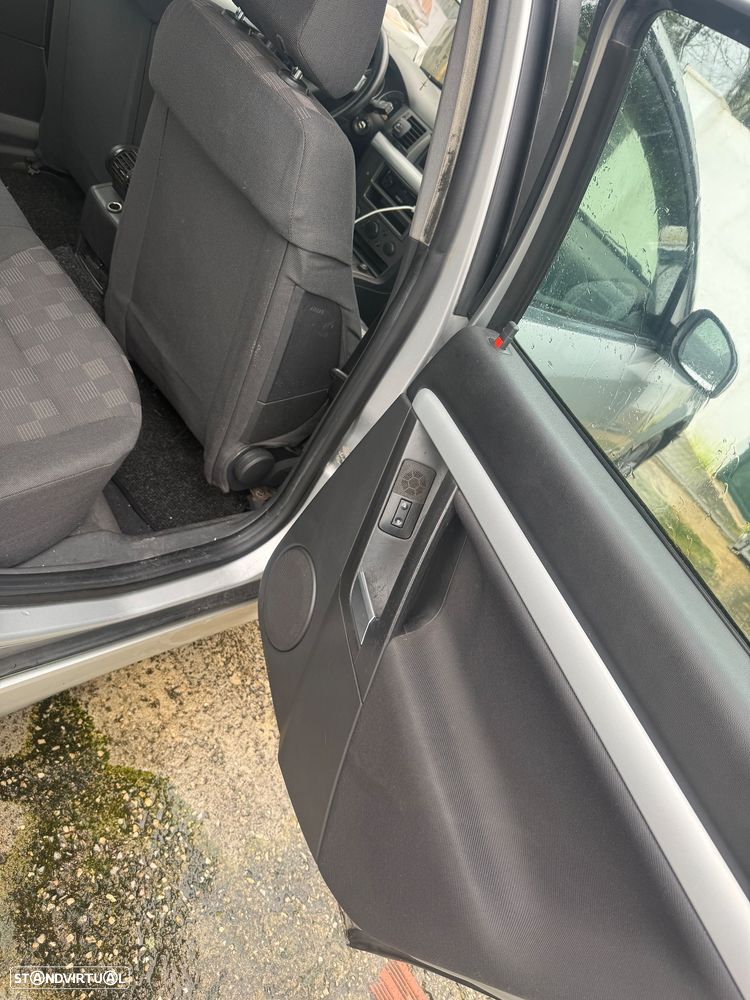 Opel Vectra 1.9 CDTi - 8