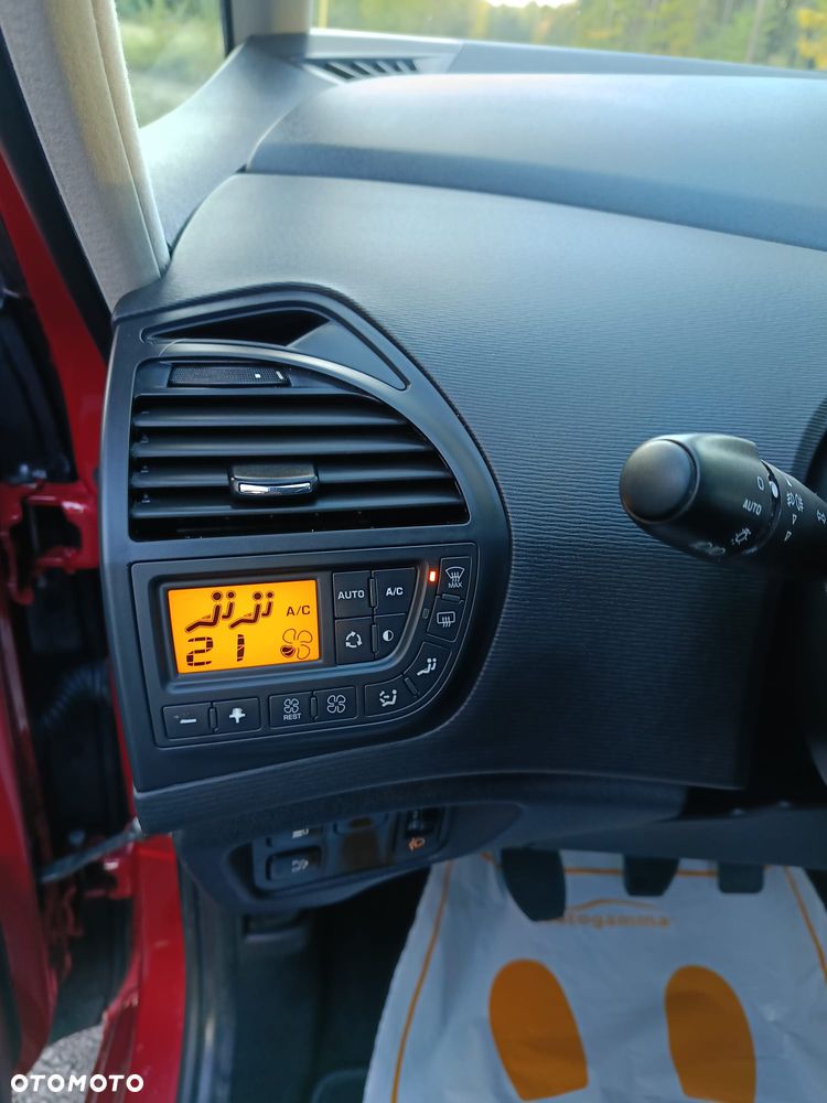 Citroën C4 Grand Picasso - 21