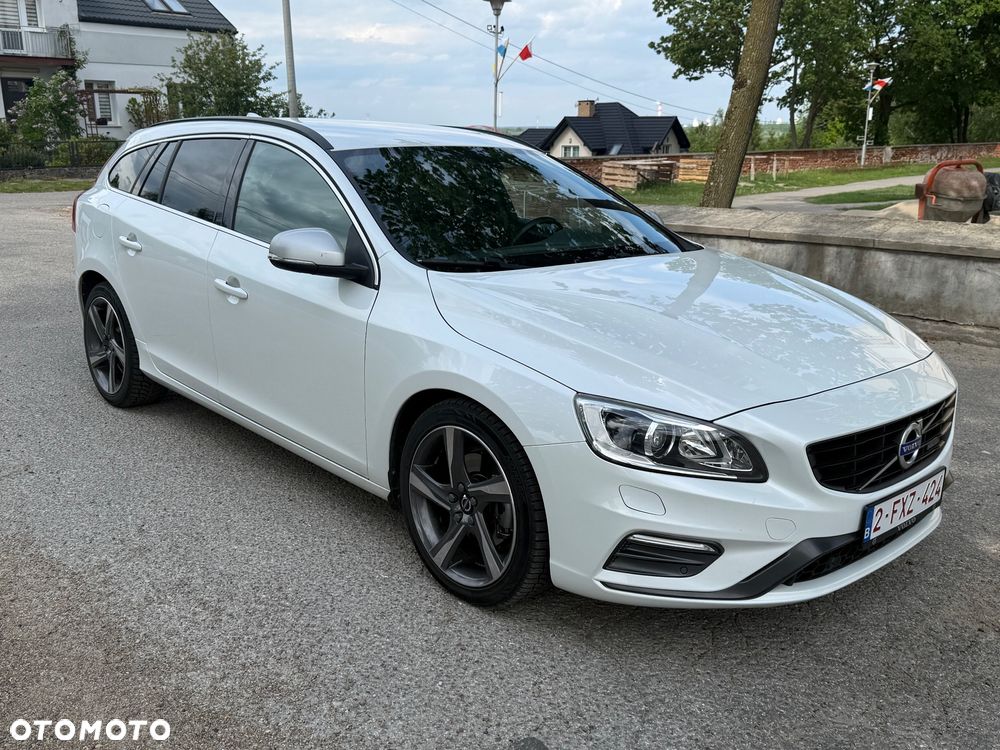 Volvo V60 D4 Drive-E R-Design Summum - 9