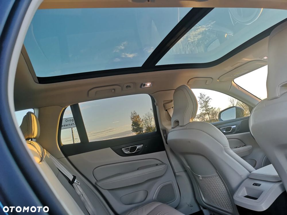 Volvo V60 Cross Country T5 Geartronic Momentum - 24