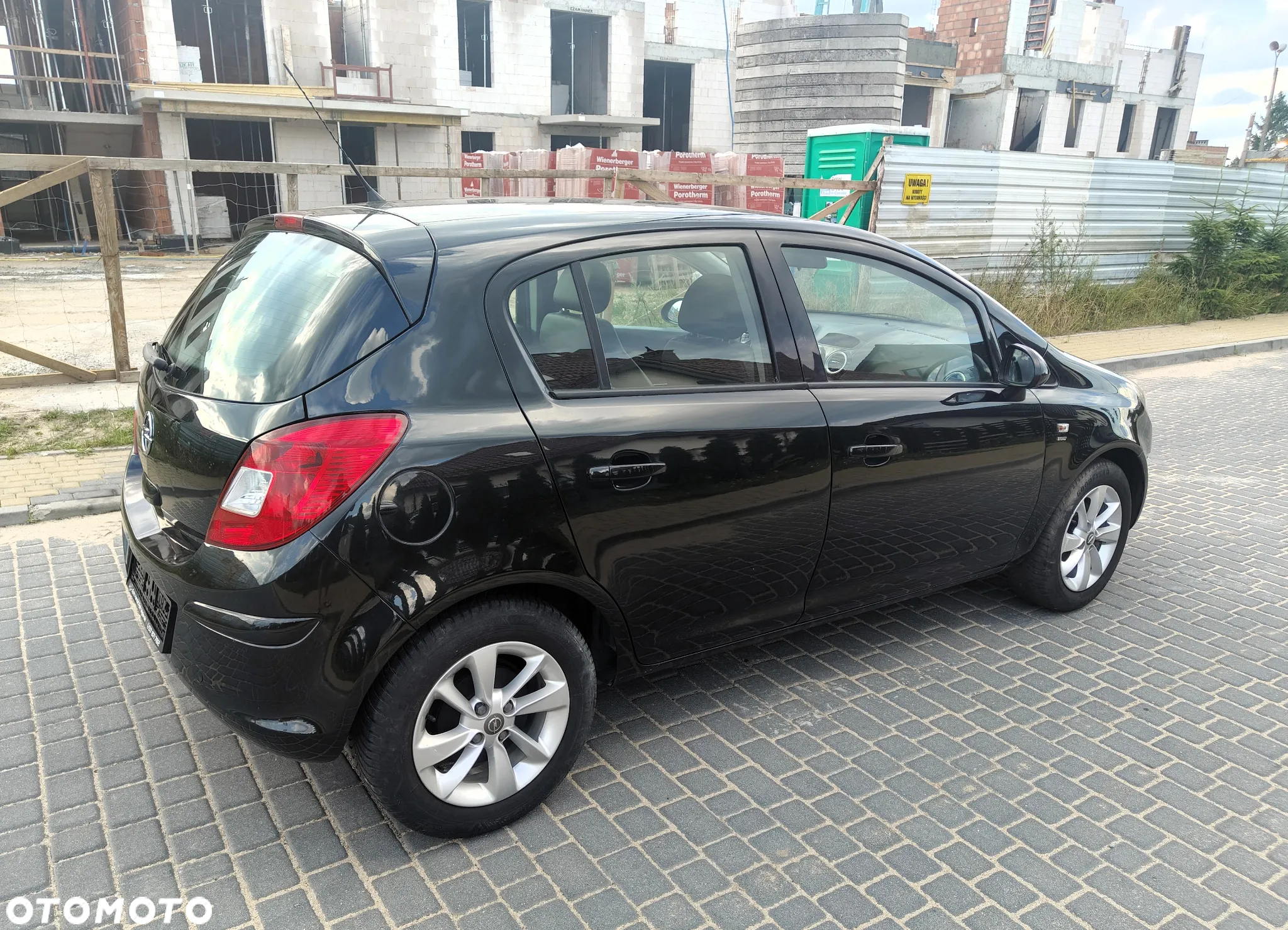 Opel Corsa 1.2 16V Cosmo - 6