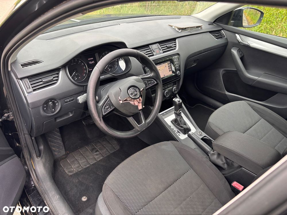 Skoda Octavia 1.6 TDI DPF DSG Ambition - 20