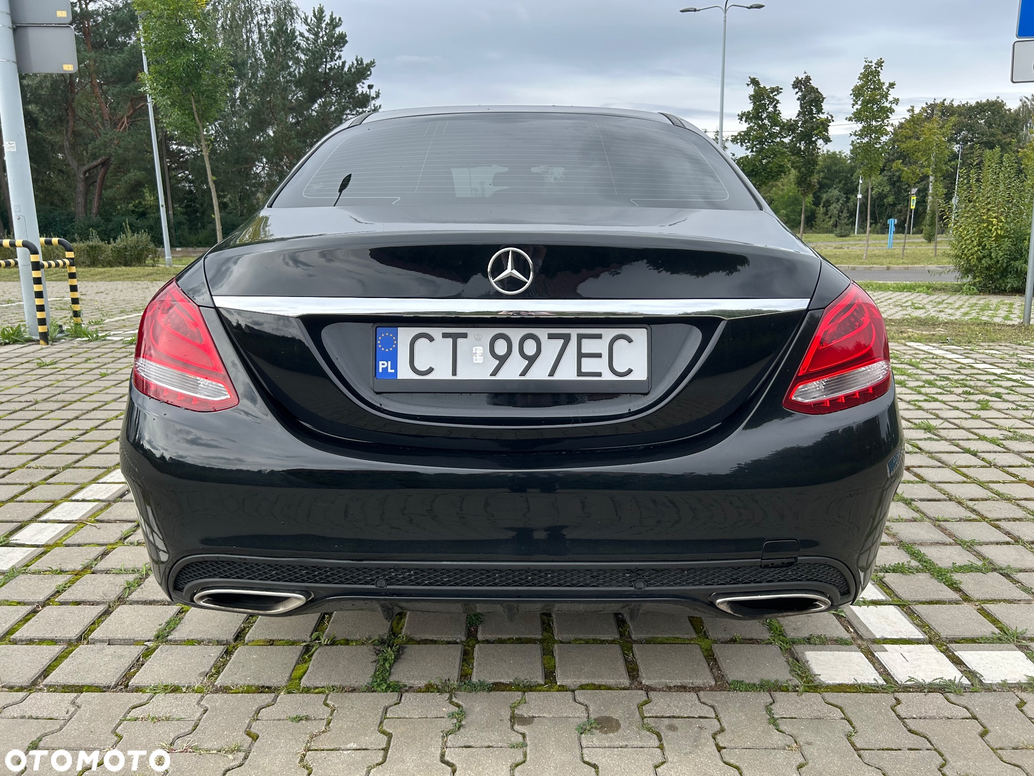 Mercedes-Benz Klasa C 300 9G-TRONIC AMG Line - 13