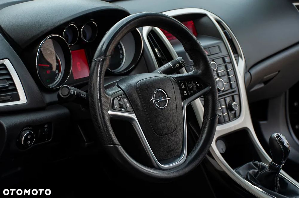 Opel Astra 1.4 Turbo Edition - 25