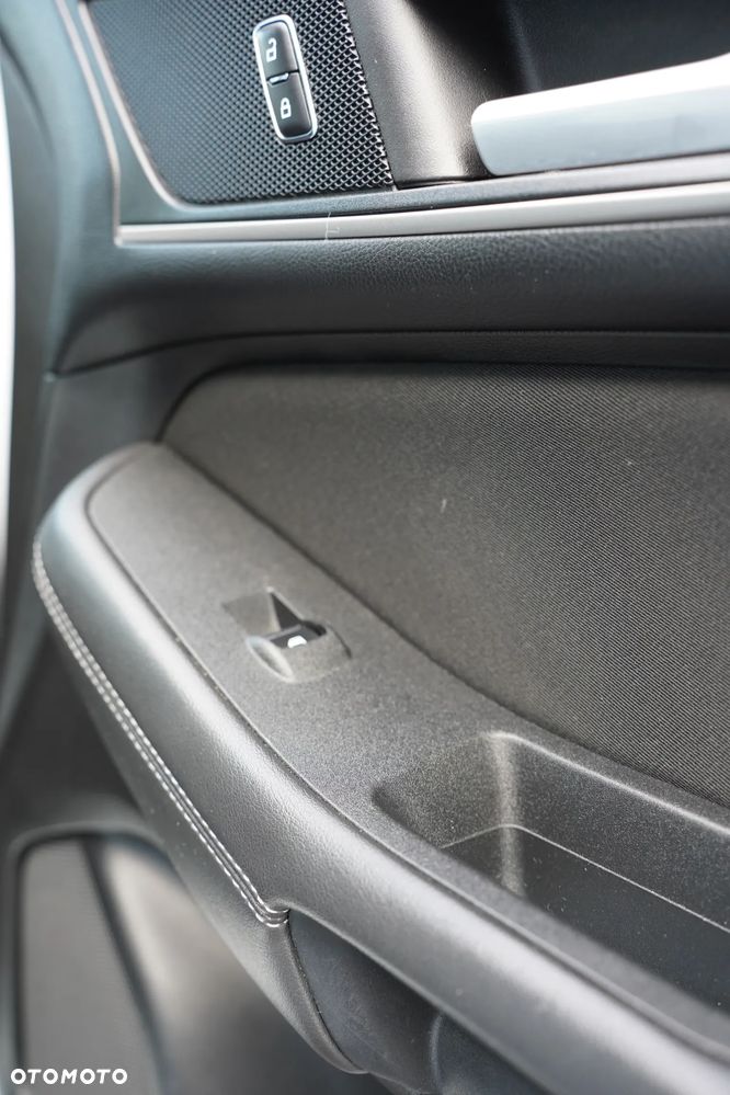 Ford S-Max 2.0 TDCi Trend - 9