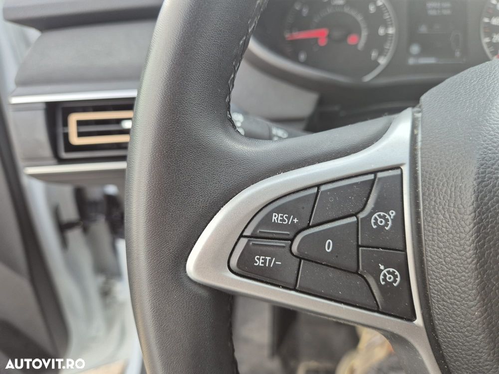 Dacia Sandero TCe 90 CVT Journey - 28
