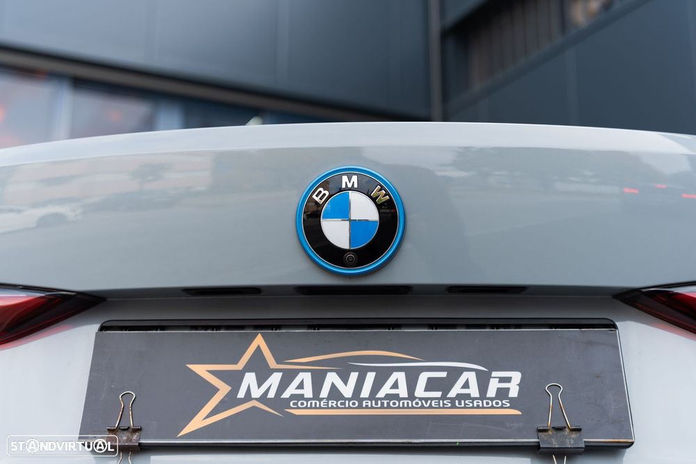 BMW i4 eDrive40 Desportiva M - 36