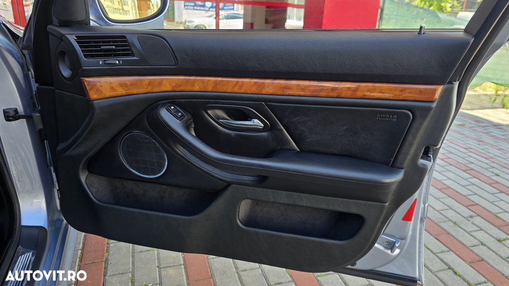 BMW M5 Standard - 38