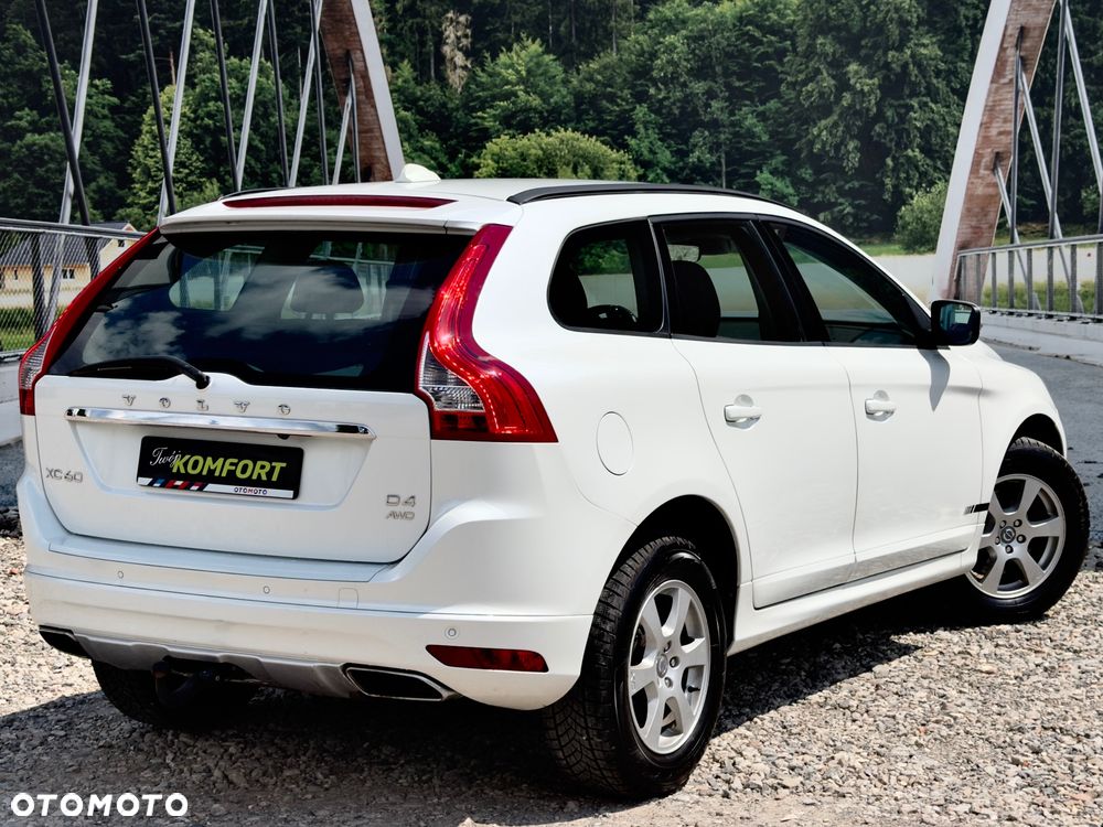 Volvo XC 60 D4 AWD Geartronic Summum - 10