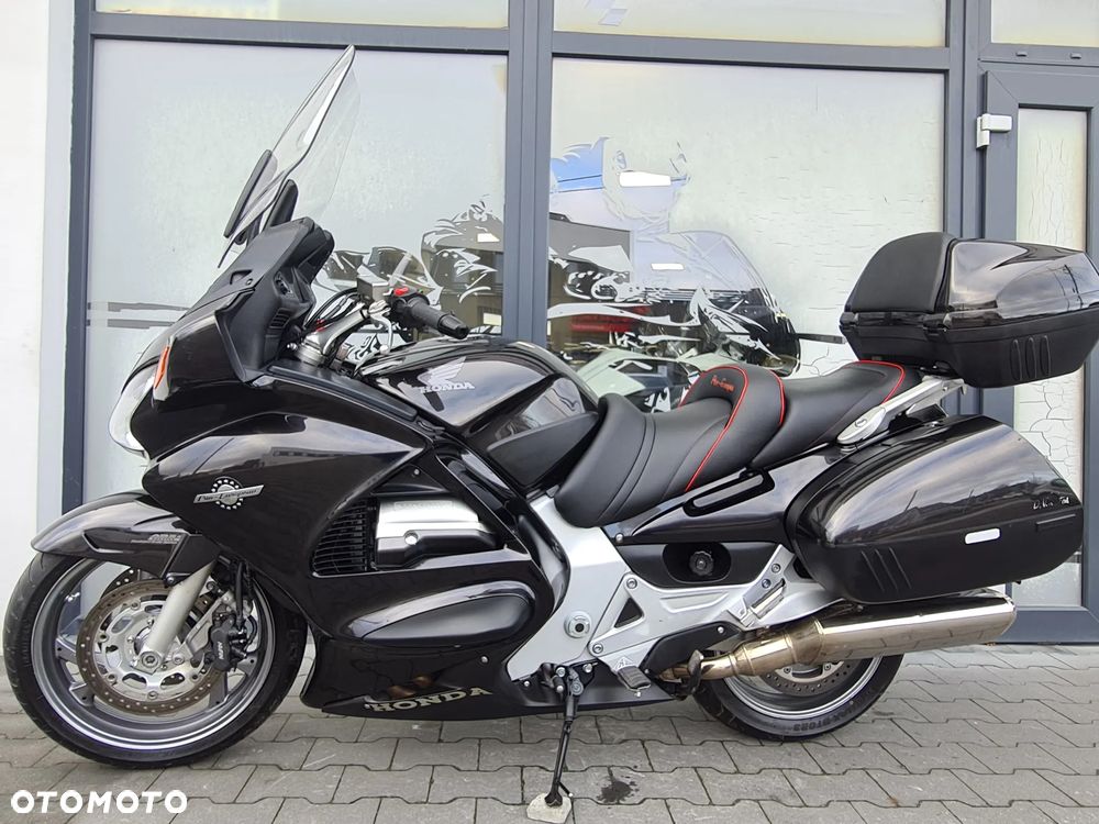 Honda ST - 12