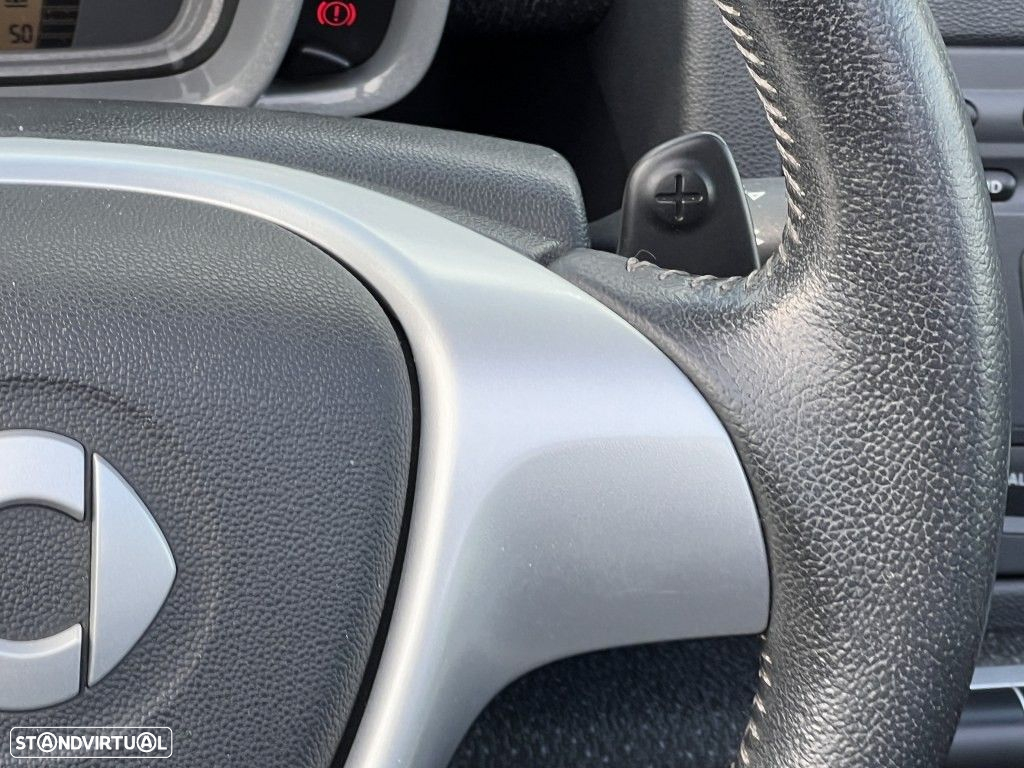 Smart Fortwo Cabrio 1.0 mhd Passion 71 - 10
