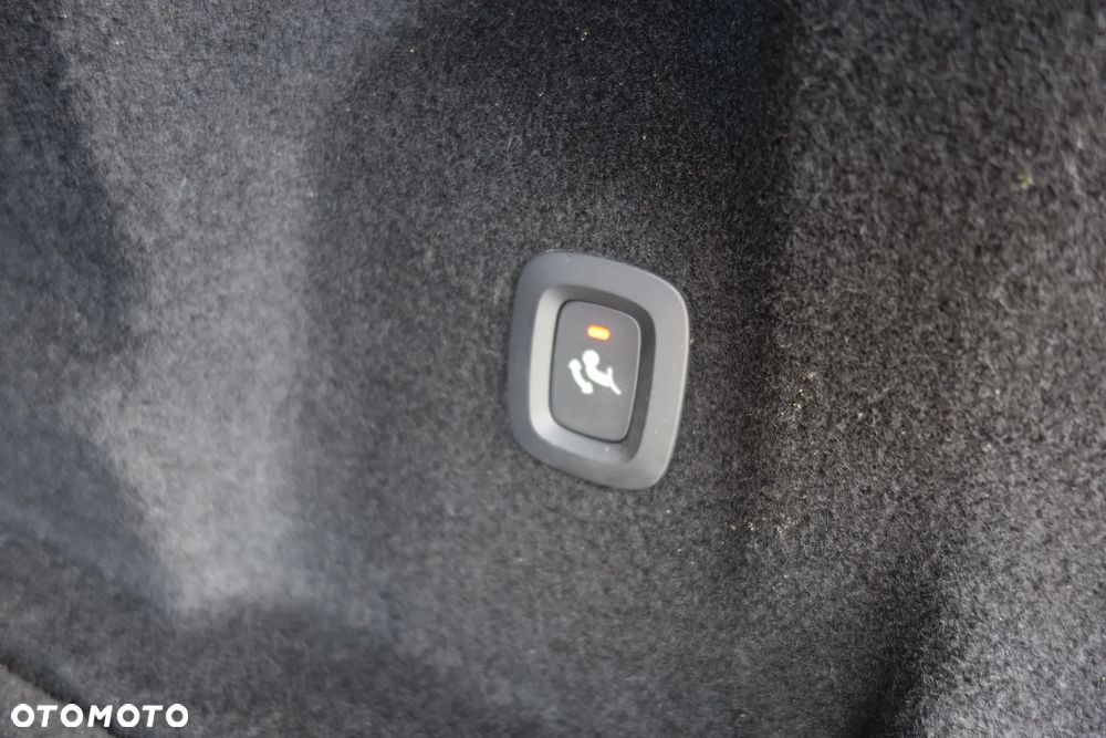 Volvo XC 60 B4 D AWD Inscription - 16
