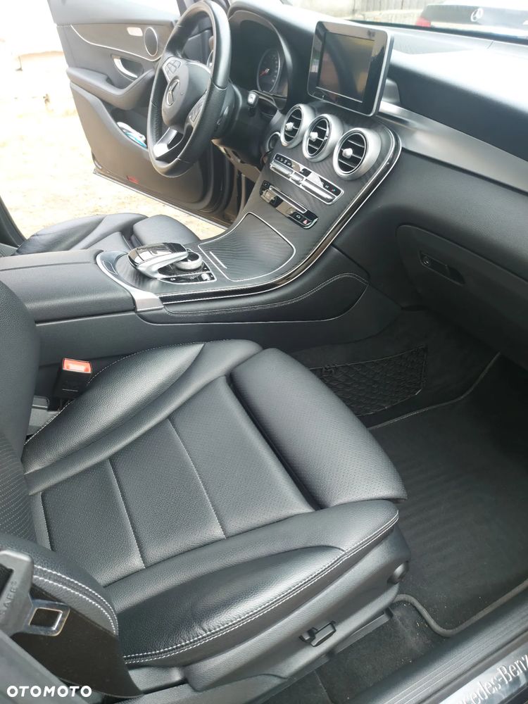 Mercedes-Benz GLC 220 d 4Matic 9G-TRONIC - 10