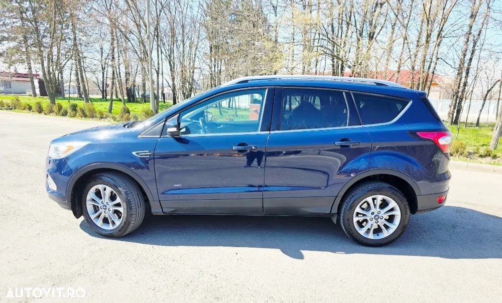 Ford Kuga 2.0 TDCi 4WD Powershift ST-Line - 6