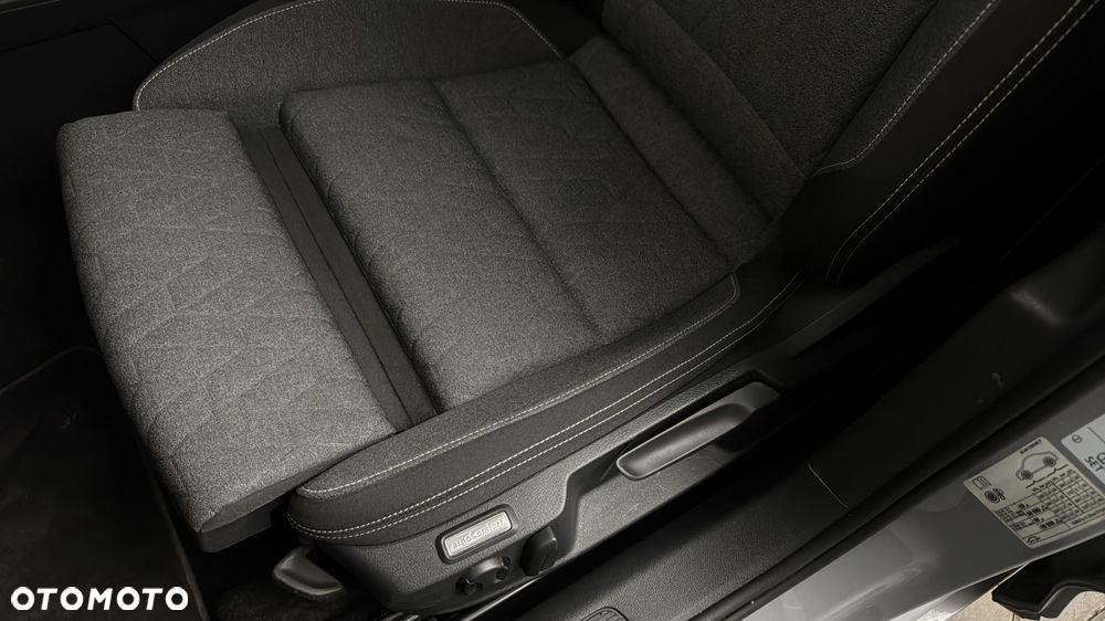 Volkswagen Passat Variant 2.0 TDI EVO Business DSG - 13