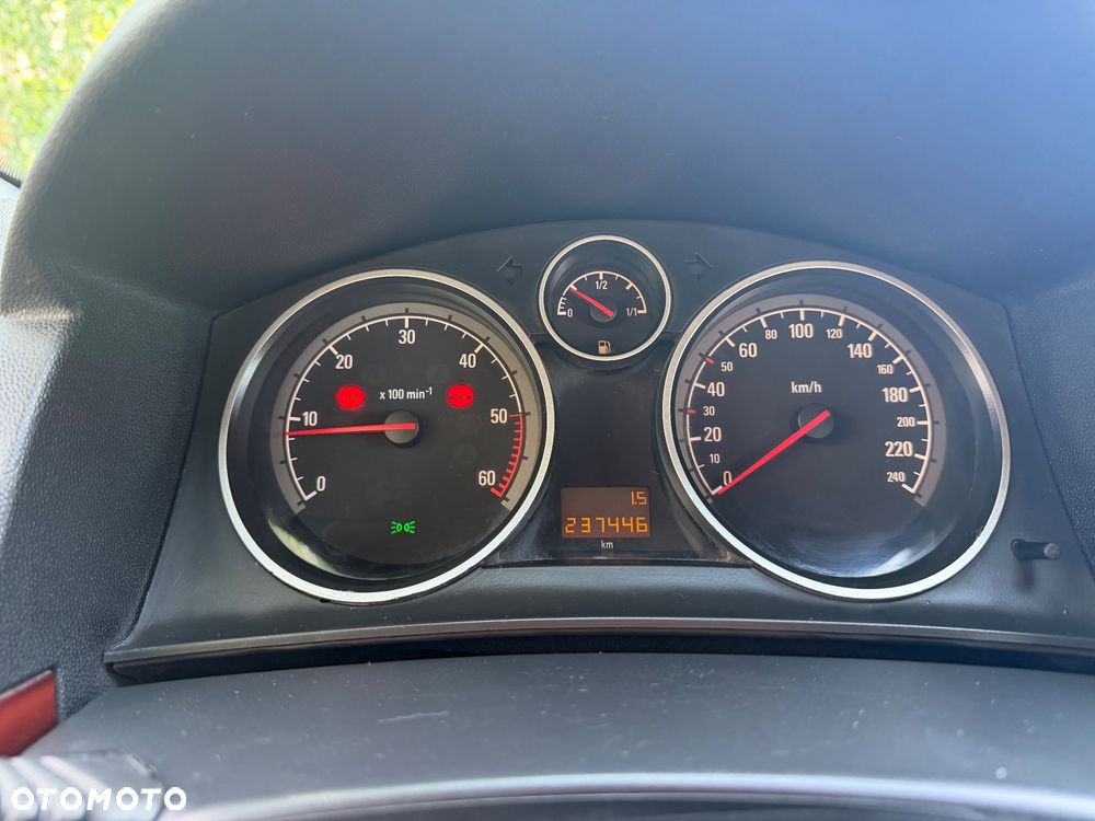 Opel Astra - 24