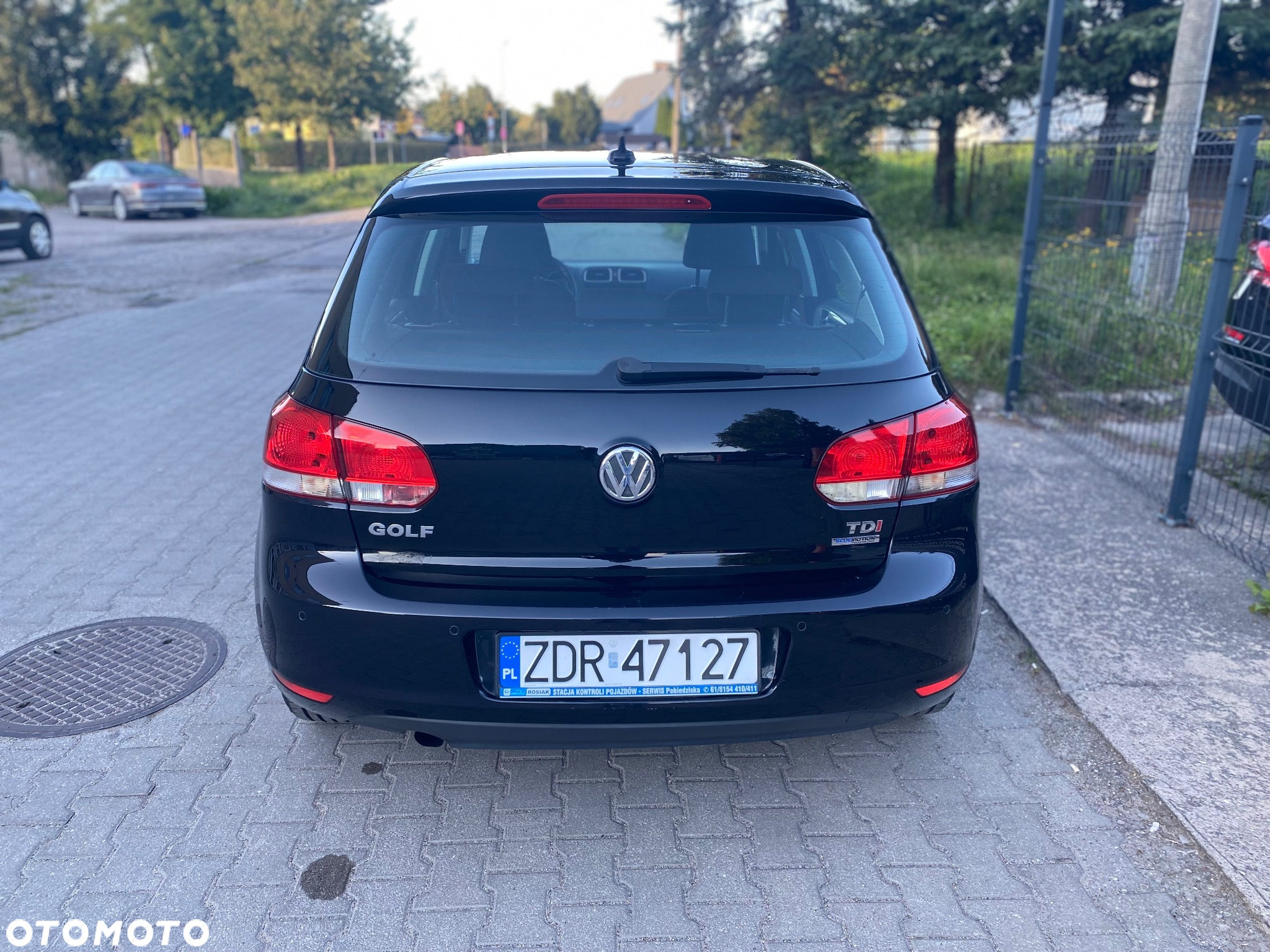 Volkswagen Golf 1.6 TDI DPF BlueMotion Technology Comfortline - 10