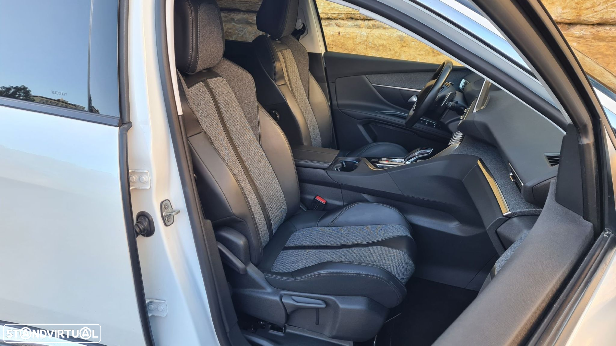 Peugeot 5008 1.6 BlueHDi Allure EAT6 - 39