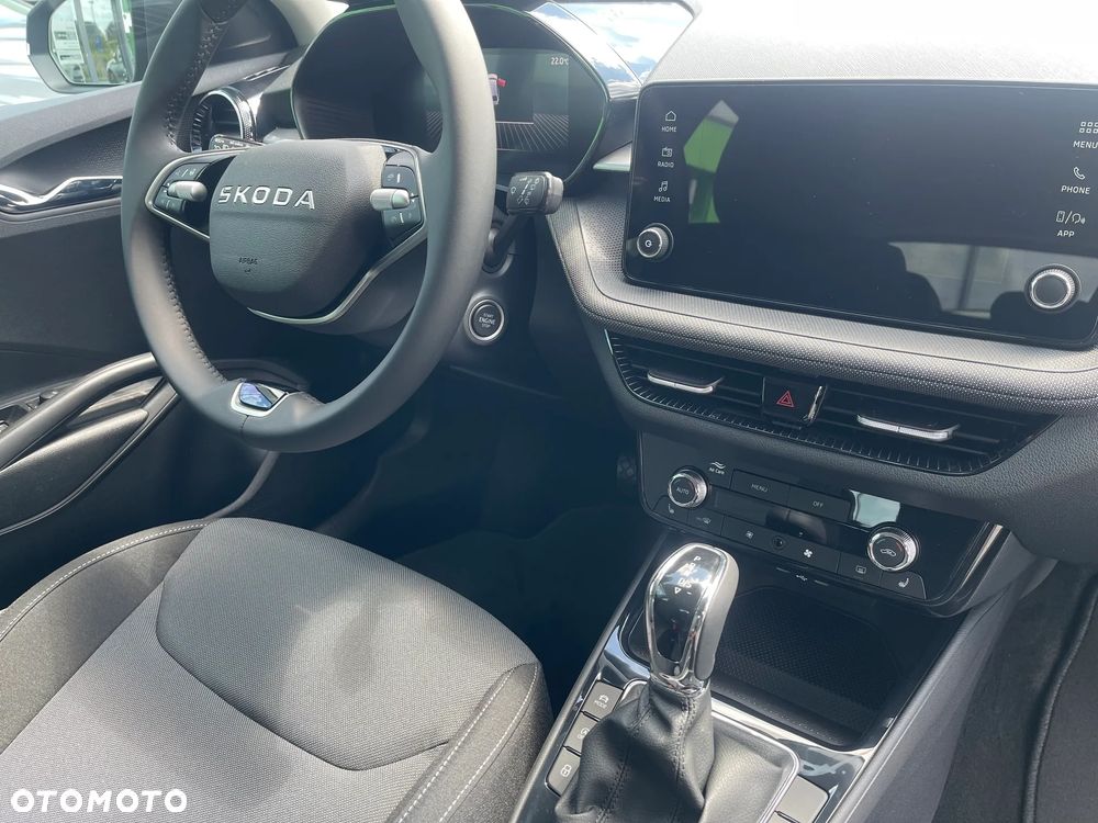 Skoda Fabia 1.5 TSI Drive DSG - 6