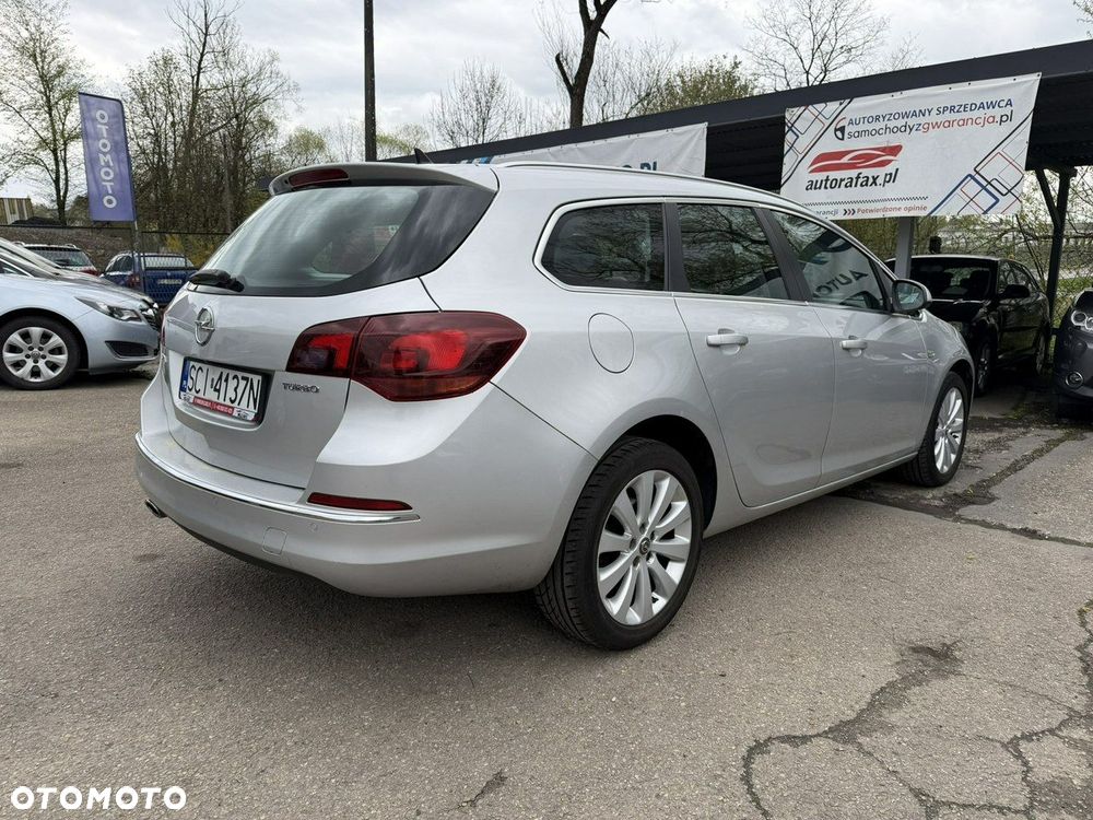Opel Astra 1.4 T Cosmo - 11