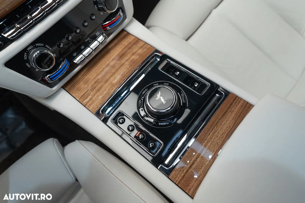 Rolls-Royce Ghost Standard - 18