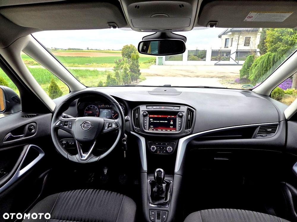 Opel Zafira - 33