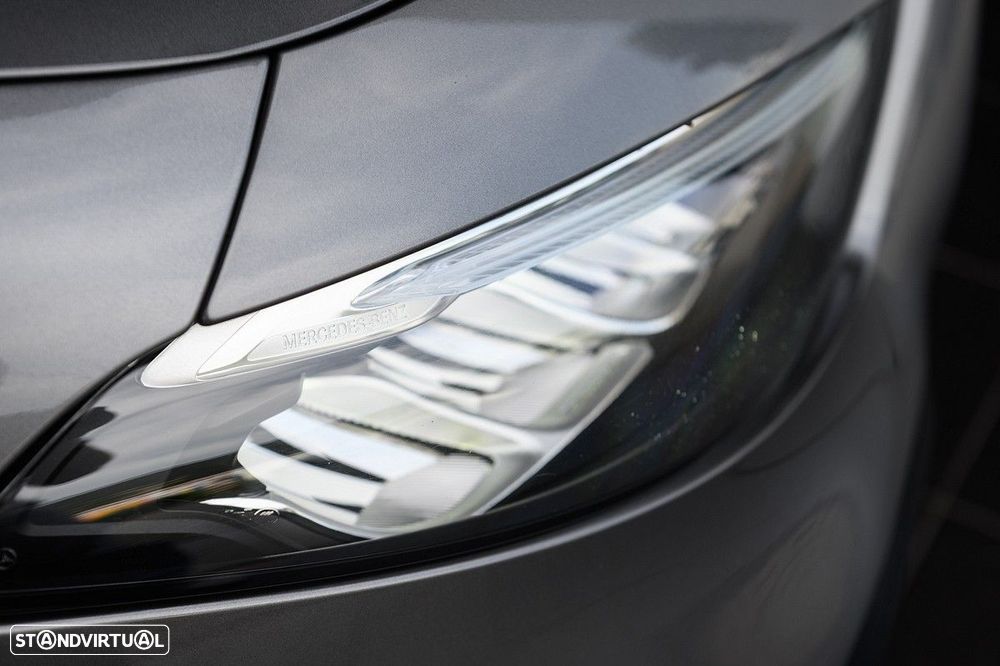 Mercedes-Benz A 250 e AMG Line - 9