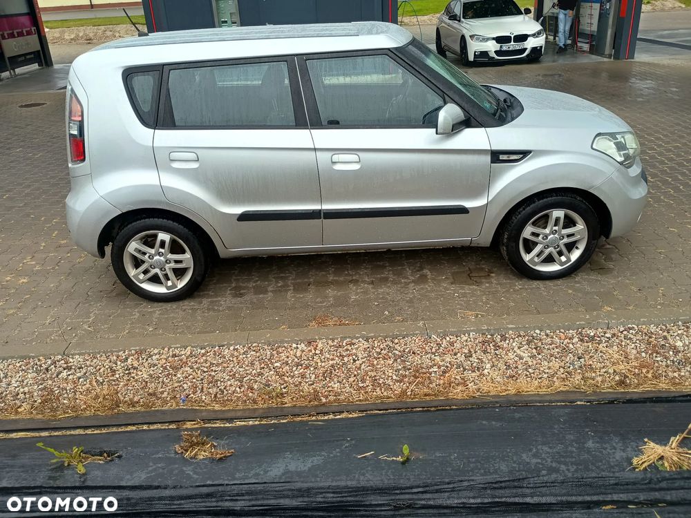 Kia Soul 1.6 CRDI M - 6