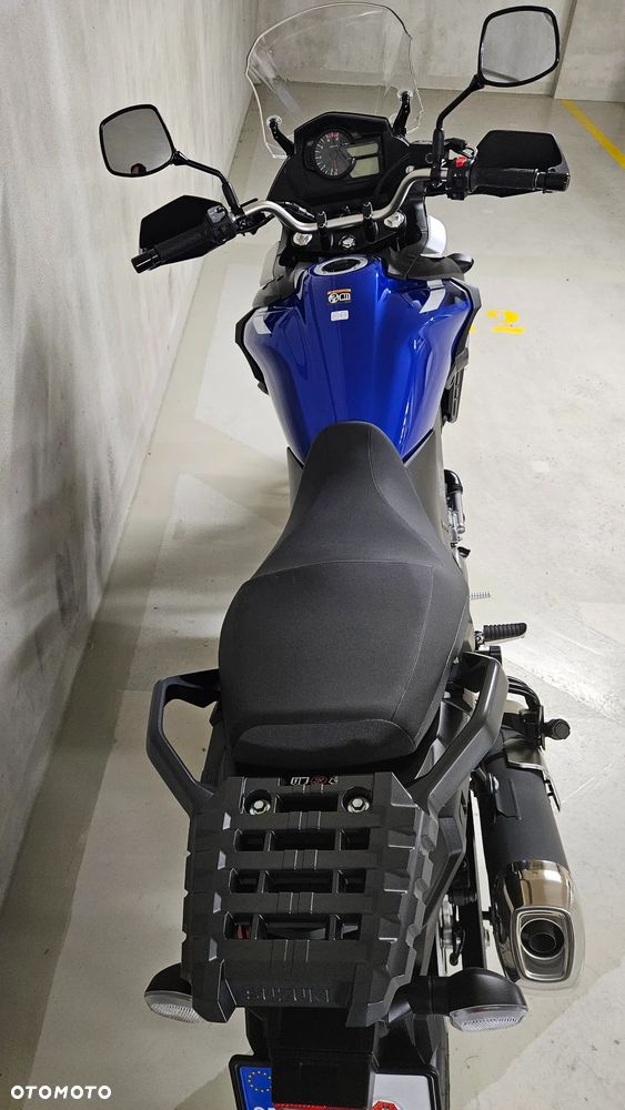 Suzuki V-STROM - 8