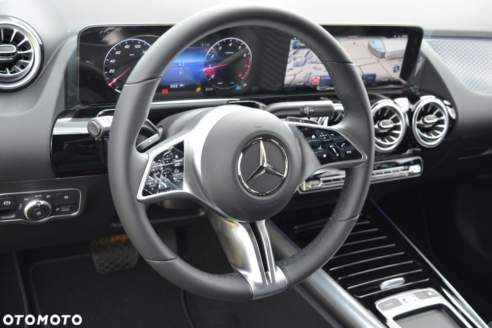 Mercedes-Benz GLA 200 Progressive - 20