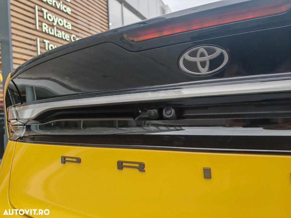 Toyota Prius 2.0 FWD PHEV Exclusive - 12