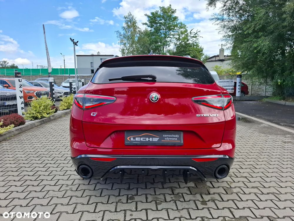Alfa Romeo Stelvio 2.0 Turbo Veloce Q4 - 36