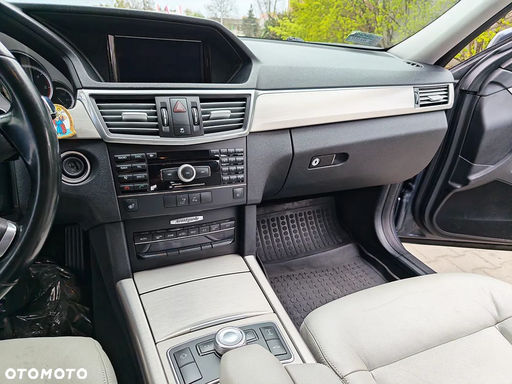 Mercedes-Benz Klasa E 350 CDI DPF BlueEFFICIENCY 7G-TRONIC Avantgarde - 7