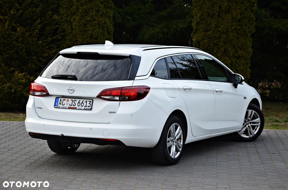 Opel Astra 1.6 D (CDTI) Automatik Dynamic - 4