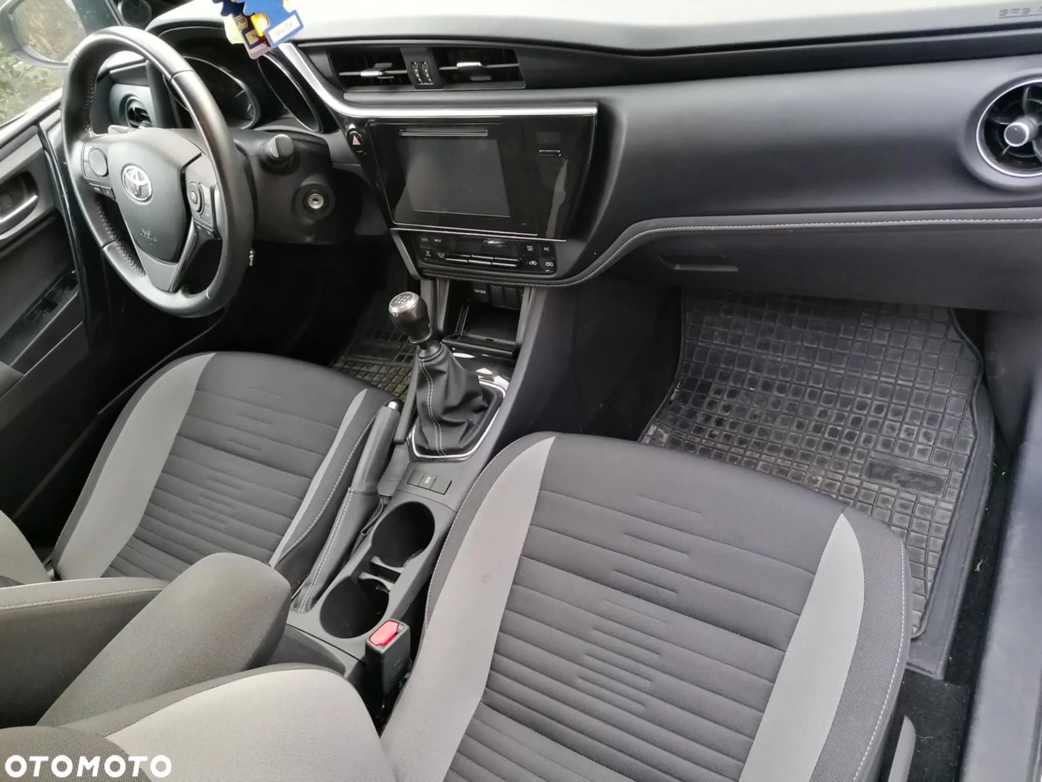 Toyota Auris 1.6 Classic Plus - 8