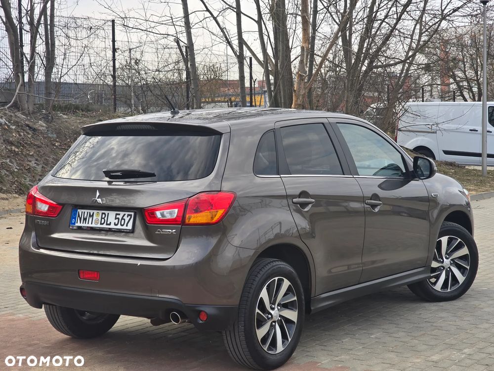 Mitsubishi ASX 1.8 DI-D 2WD Diamant Edition - 11