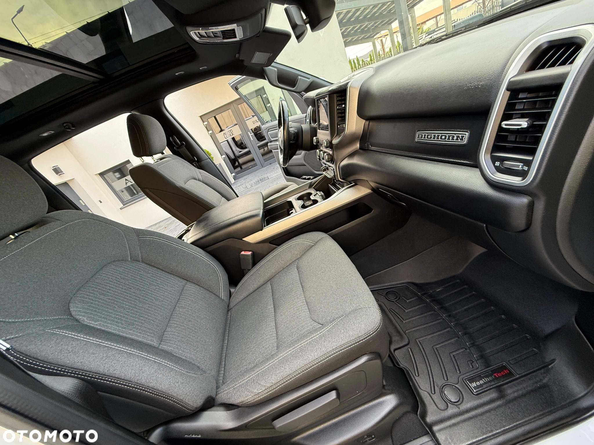 Dodge RAM 1500 5.7 4x4 - 23