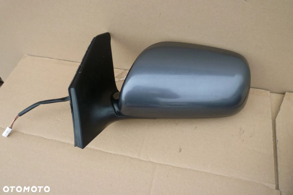 lusterko Toyota Avensis T25 3pin Europa - 9