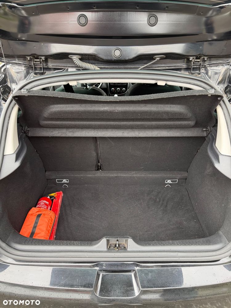 Renault Clio 1.2 16V Limited - 20