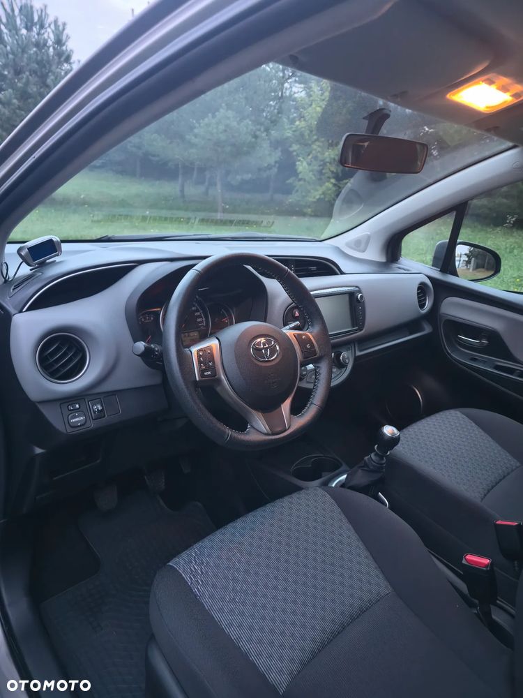Toyota Yaris - 17