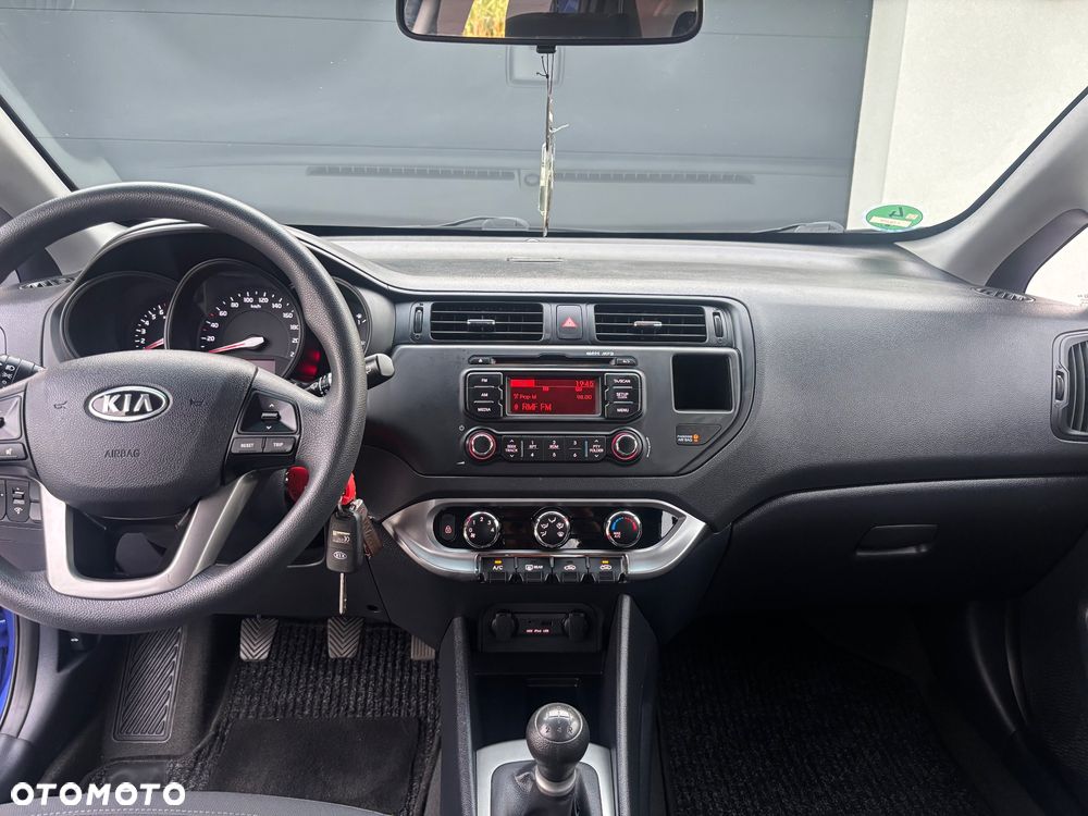 Kia Rio 1.2 Attract - 19