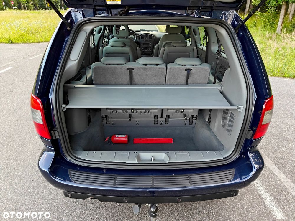 Chrysler Grand Voyager - 35