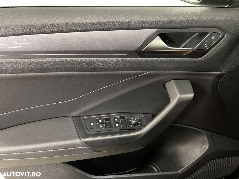 Volkswagen T-Roc 1.5 TSI DSG Style - 24
