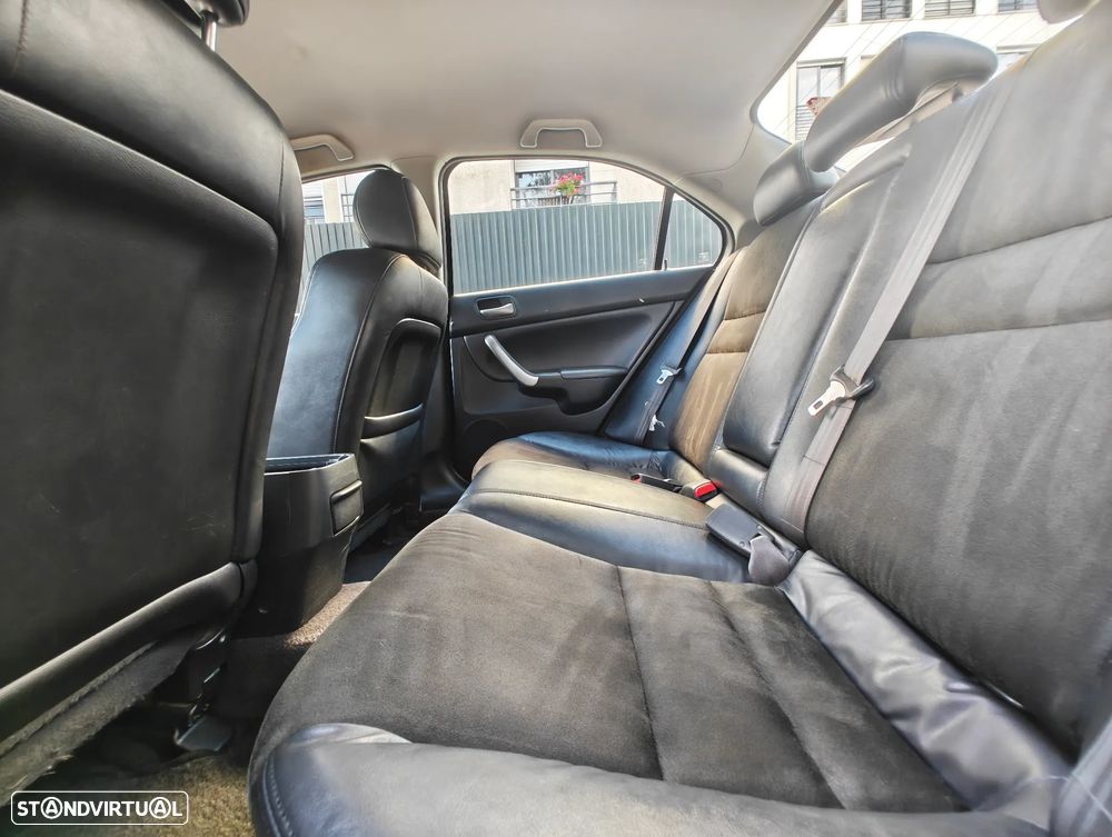 Honda Accord 2.0 Sport W.Navi Auto - 15