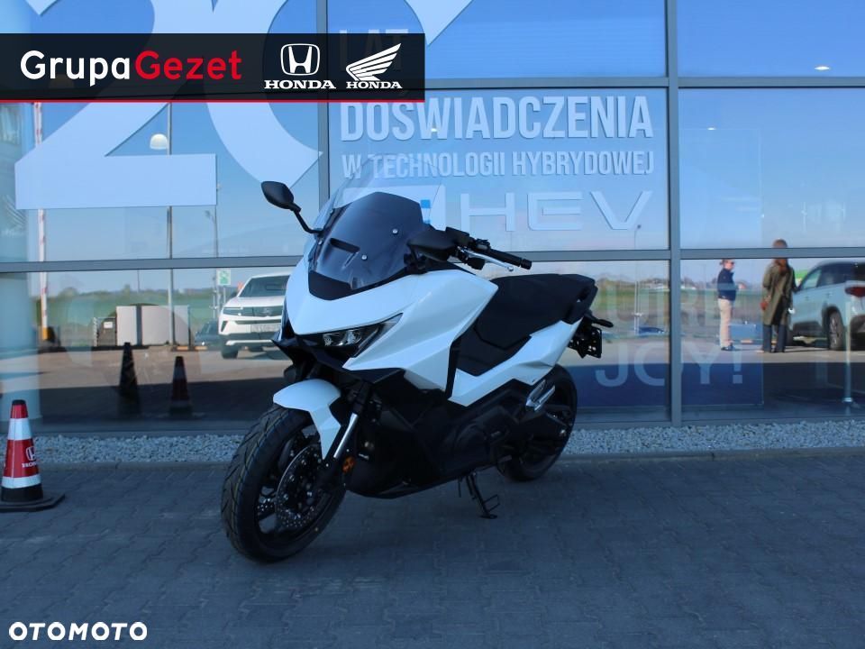 Honda NSS - 10