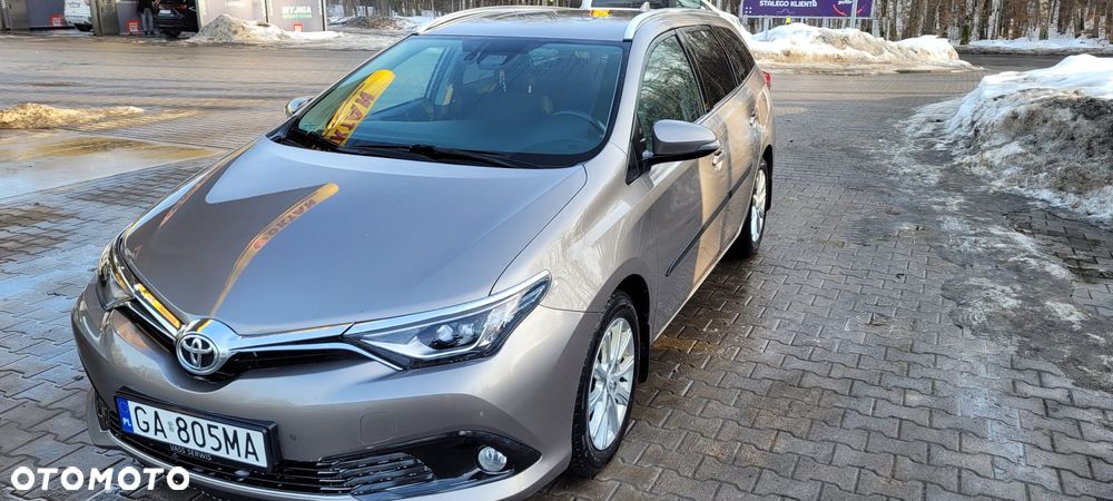 Toyota Auris 1.6 Premium Comfort - 12