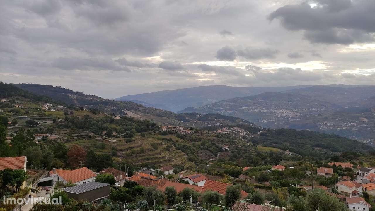 Moradia Devoluta T0 Venda em Santa Cruz do Douro e São Tomé de Covelas - Grande imagem: 2/21