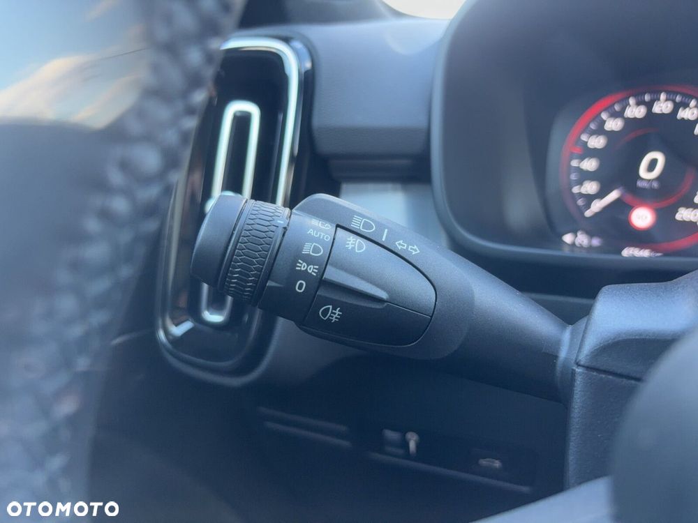 Volvo XC 40 - 34